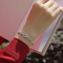 LORDS JEWELS Infinity Loop Bracelet crafted in 7.5 Grams 92.5 Silver