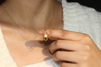 Lords Jewels Blooming Pearl 18KT Yellow Gold Pendant