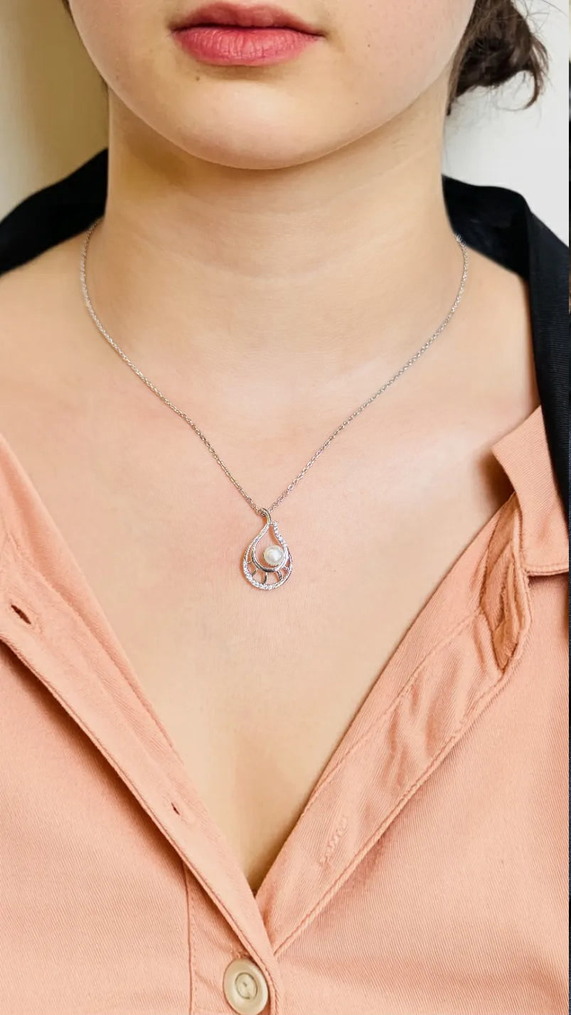 LORDS JEWELS 92.5 Silver Glow Pendant with Chain
