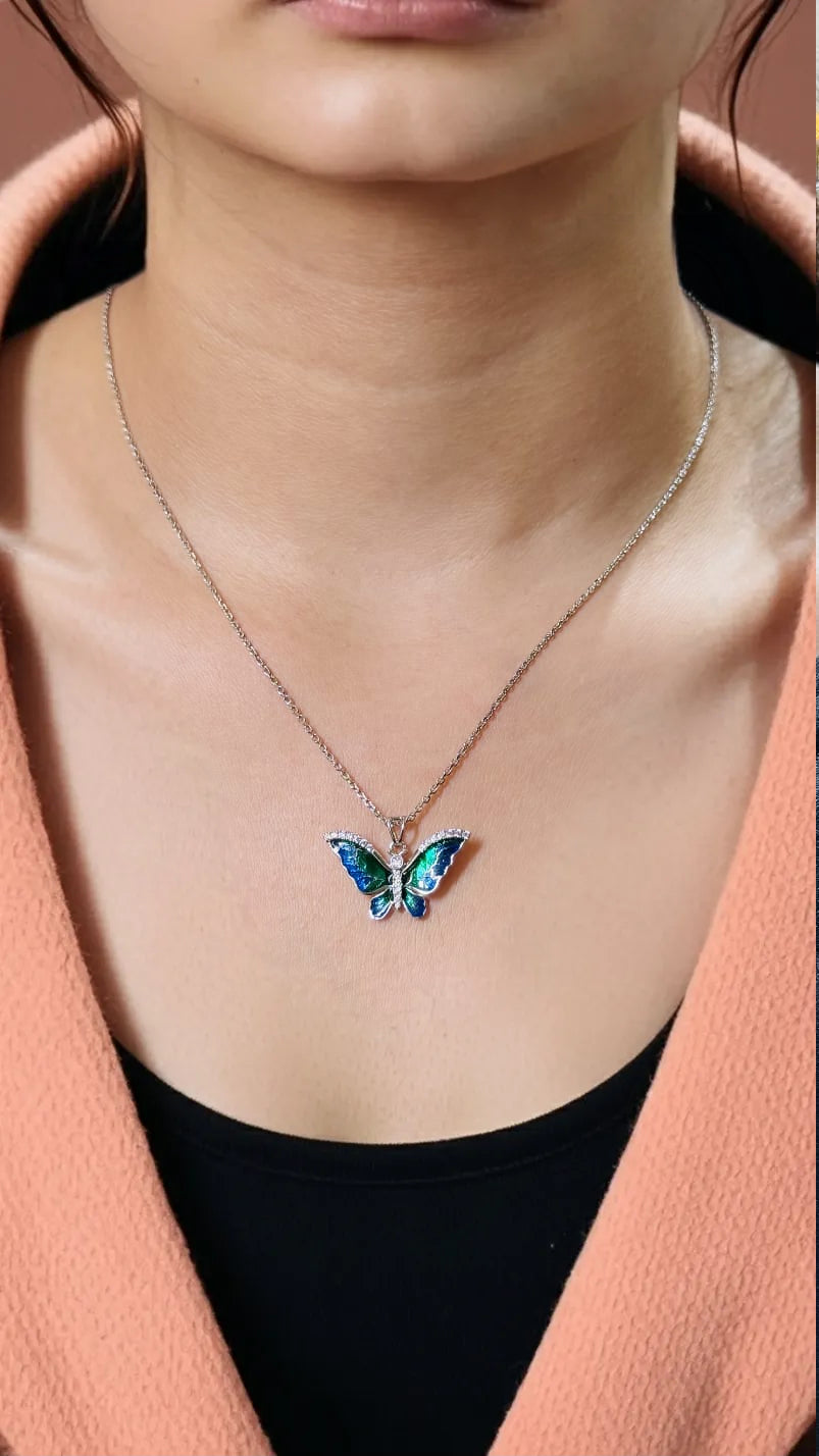LORDS JEWELS 92.5 Silver Glow Pendant with Chain