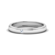Beautifully Crafted Solitate 925 Silver Ring Perfect for gifting